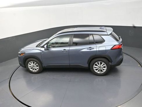 Used 2024 Toyota Corolla Cross LE w/ Moonroof Package AWD/4WD image 25