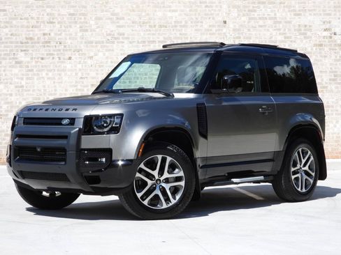 Used 2023 Land Rover Defender 90 X-Dynamic SE AWD/4WD image 2