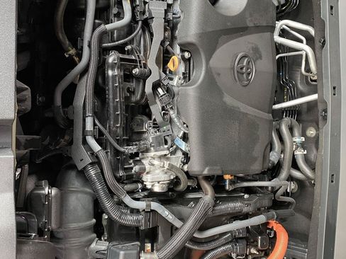 Certified 2025 Toyota Grand Highlander AWD Hybrid image 33