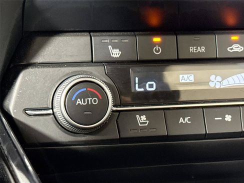 Certified 2023 MAZDA CX-9 Touring Plus AWD/4WD image 8