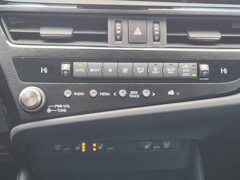 Certified 2025 Lexus ES 350 12.3-in Lexus Interface, Panor image 22
