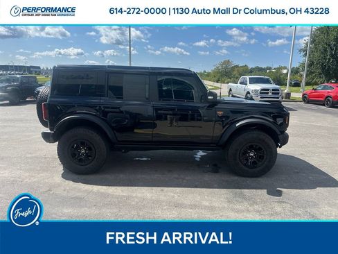Used 2025 Ford Bronco Badlands AWD/4WD image 3