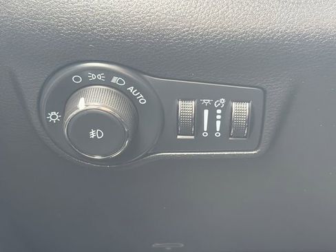Used 2025 Jeep Compass Limited AWD/4WD image 59