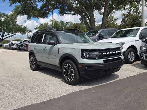 Certified 2024 Ford Bronco Sport Outer Banks AWD/4WD image 2