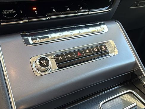 New 2026 Lincoln Aviator AWD image 26