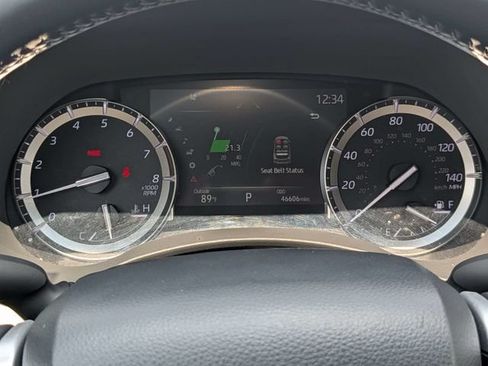 Used 2022 Toyota Highlander Platinum FWD image 24
