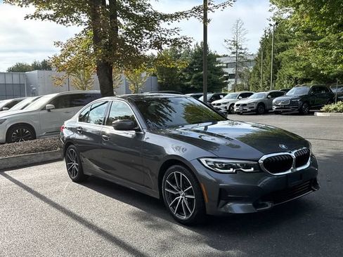 Used 2020 BMW 330i xDrive Sedan w/ Convenience Package AWD/4WD image 5