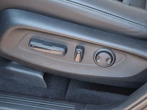 Used 2023 Honda CR-V EX-L image 10