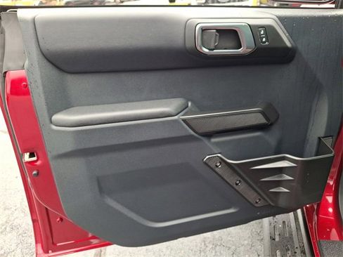 Certified 2025 Ford Bronco Badlands image 12