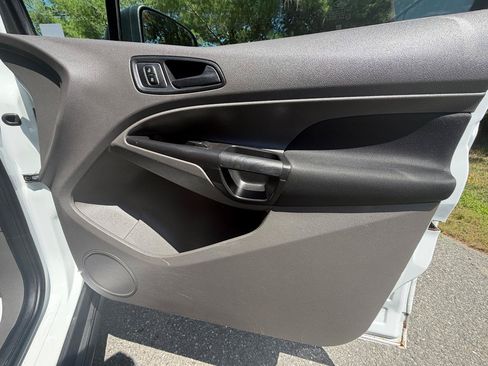 Used 2020 Ford Transit Connect XL FWD image 14
