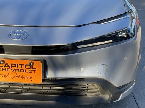 Used 2023 Toyota Prius Limited image 7