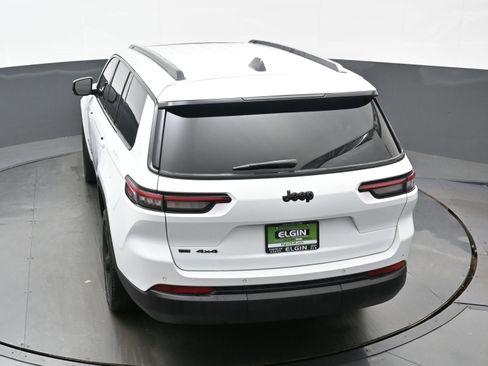 Used 2023 Jeep Grand Cherokee L Laredo image 36