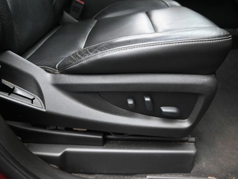 Used 2018 Chevrolet Silverado 1500 LTZ image 16