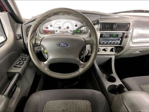 Used 2005 Ford Explorer Sport Trac XLS image 7