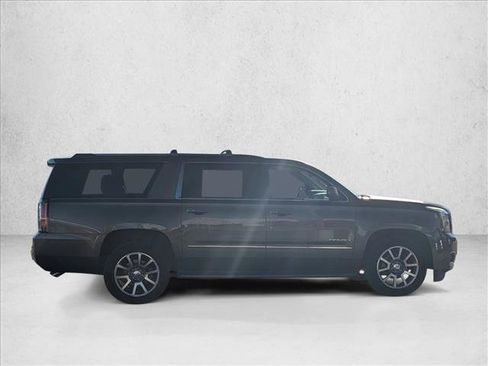 Used 2016 GMC Yukon XL Denali w/ Open Road Package image 4