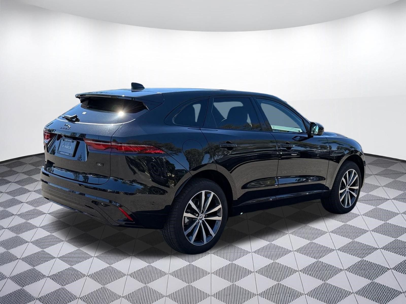 New 2026 Jaguar F-PACE R-Dynamic S AWD/4WD image 9