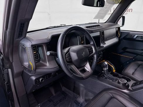 Used 2024 Ford Bronco Badlands image 9