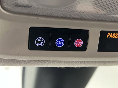 Used 2017 Chevrolet Cruze LT image 20