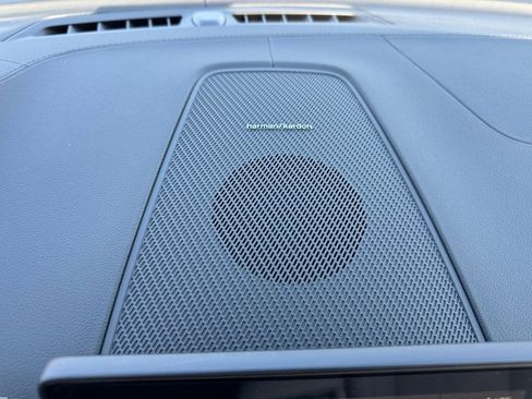 New 2026 Volvo XC60 B5 Ultra w/ Protection Package Premier image 21