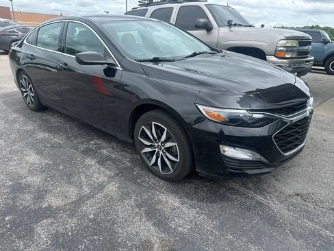 Used 2021 Chevrolet Malibu RS FWD image 2