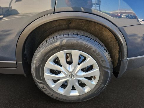 Used 2015 Nissan Rogue S AWD/4WD image 43