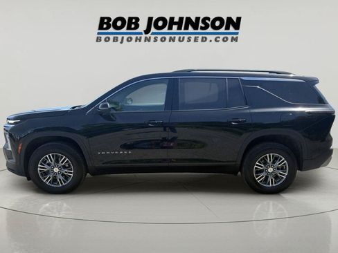 Used 2025 Chevrolet Traverse LT AWD/4WD image 6