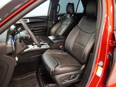 Used 2020 Ford Explorer ST AWD/4WD image 3