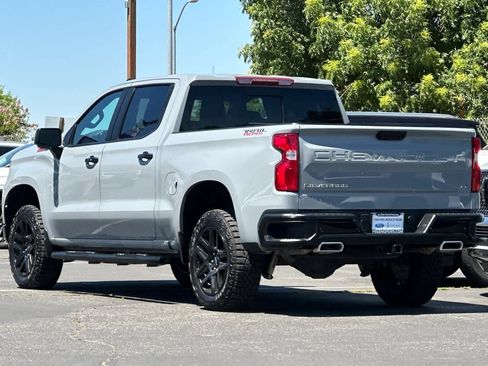 Used 2024 Chevrolet Silverado 1500 LT Trail Boss w/ LT Trail Boss Premium Package AWD/4WD image 7