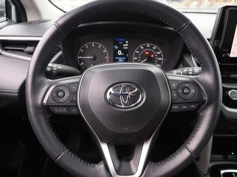 Certified 2024 Toyota Corolla Cross LE image 10