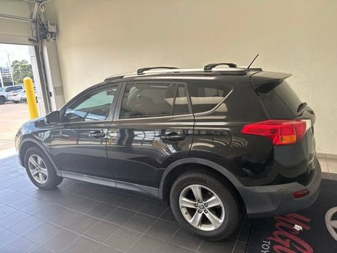 Used 2015 Toyota RAV4 XLE FWD image 6