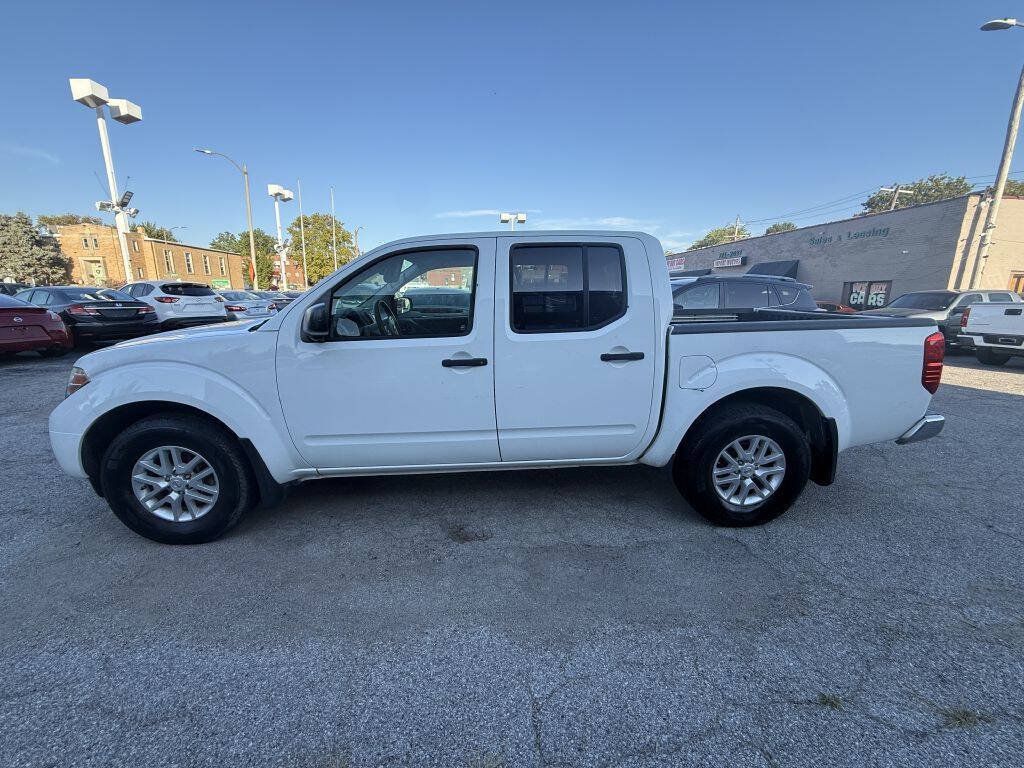 Used 2017 Nissan Frontier SV w/ SV Value Truck Package RWD image 7