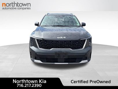 Certified 2025 Kia Sorento EX