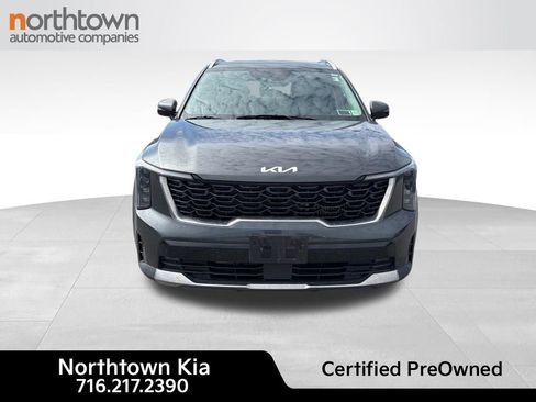 Certified 2025 Kia Sorento EX image 3