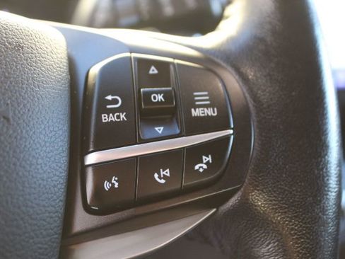 Used 2020 Ford Explorer Limited image 18