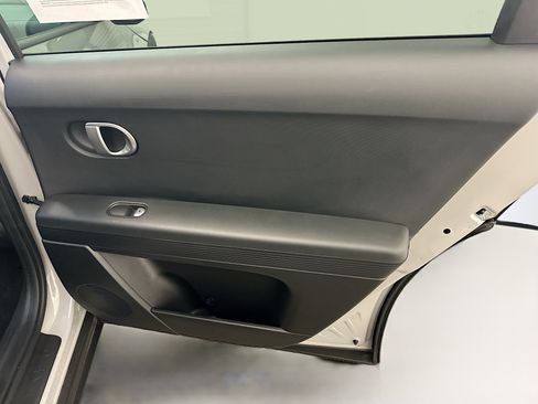 Used 2024 Hyundai Ioniq 5 SEL AWD/4WD image 32