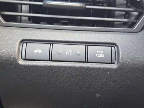 Used 2025 Nissan Altima 2.5 S FWD image 22