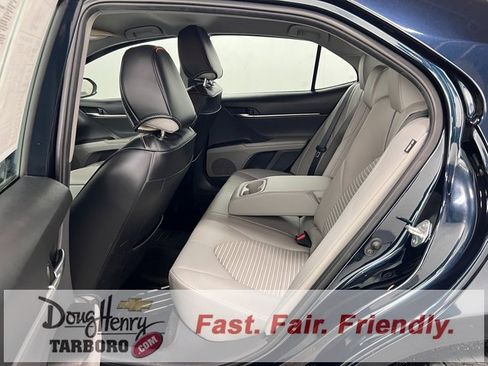 Used 2021 Toyota Camry SE image 34