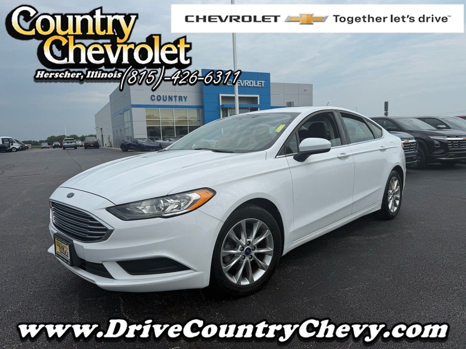 Used 2017 Ford Fusion SE w/ Fusion SE Technology Package FWD image 1