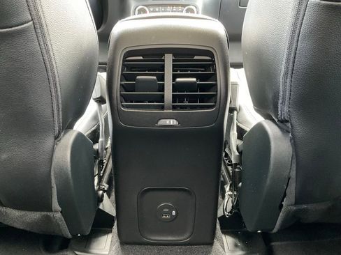 Used 2022 Ford Escape SEL w/ Technology Package image 29