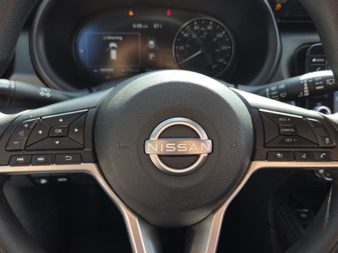 Used 2023 Nissan Kicks SV w/ Interior Electronics Package FWD image 23