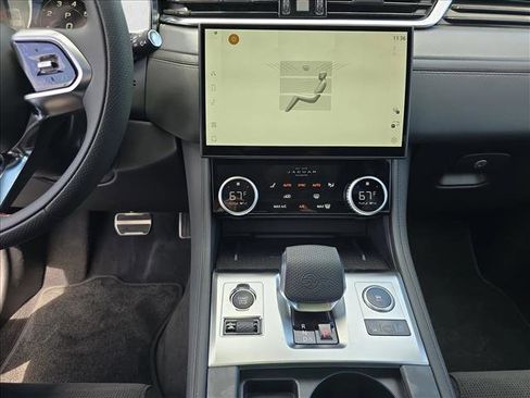 New 2026 Jaguar F-PACE SVR 575 Edition AWD/4WD image 21