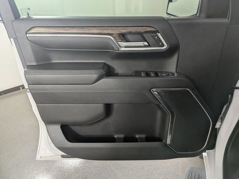 Used 2024 GMC Sierra 1500 Elevation AWD/4WD image 9