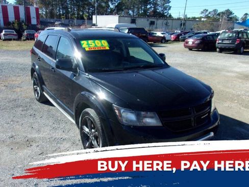 Used 2020 Dodge Journey Crossroad image 1