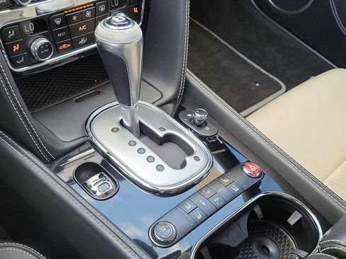 Used 2014 Bentley Continental GT image 30