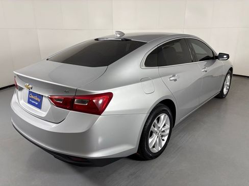 Used 2018 Chevrolet Malibu LT FWD image 8