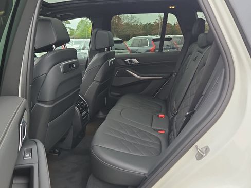 Used 2026 BMW X5 M60i image 25