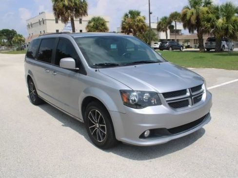 Used 2019 Dodge Grand Caravan GT FWD image 42