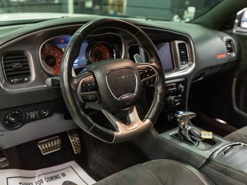 Used 2018 Dodge Charger SRT Hellcat w/ Harman/Kardon Audio Group image 10
