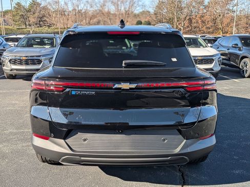 New 2026 Chevrolet Equinox EV LT image 7