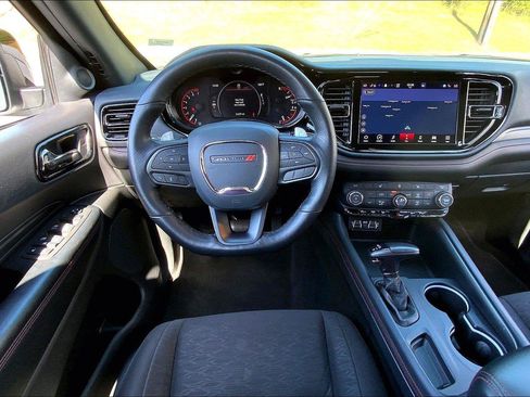 Used 2025 Dodge Durango GT AWD/4WD image 5
